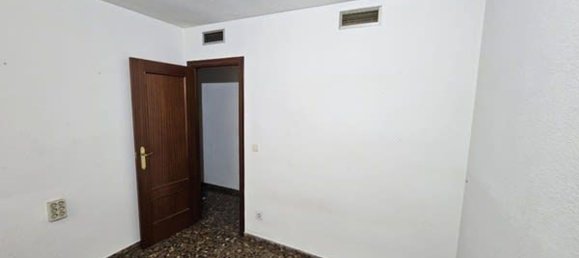Apartamento de 3 dormitorios en Valencia, Spain No. 179430 13