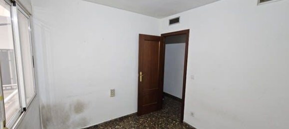 Apartamento de 3 dormitorios en Valencia, Spain No. 179430 16