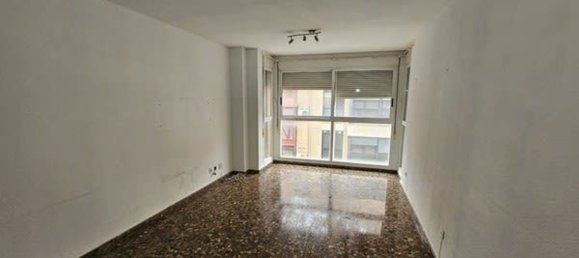 Apartamento de 3 dormitorios en Valencia, Spain No. 179430 18