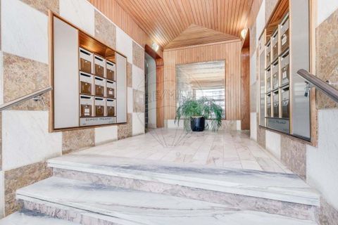 2 bedrooms Apartment in Almada, Portugal No. 291362