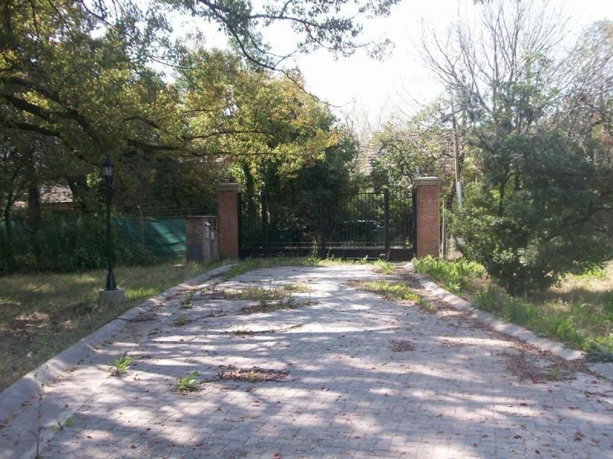  Land in San Isidro, Argentina No. 45022