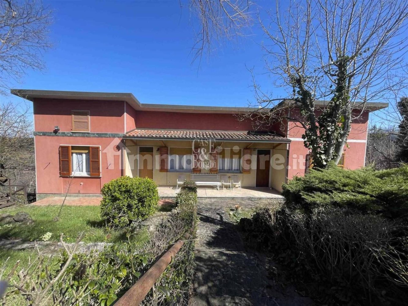 4 bedrooms Villa in Ponte Nizza, Italy No. 208403