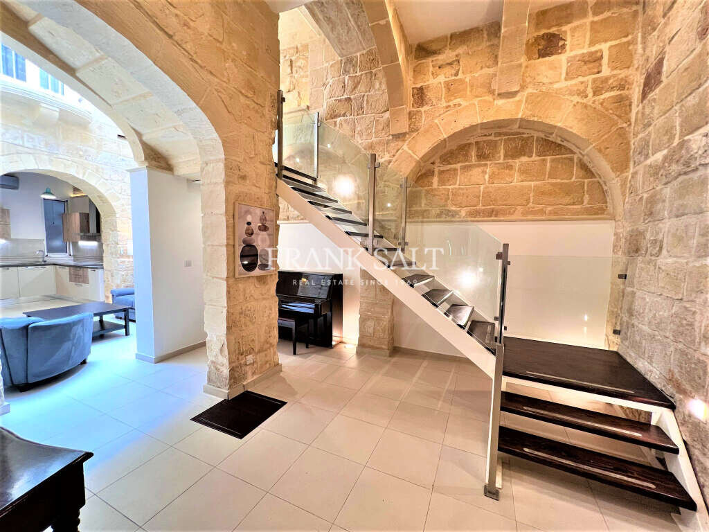 Дом с 3 спальнями в Нашшар, Мальта № 4017