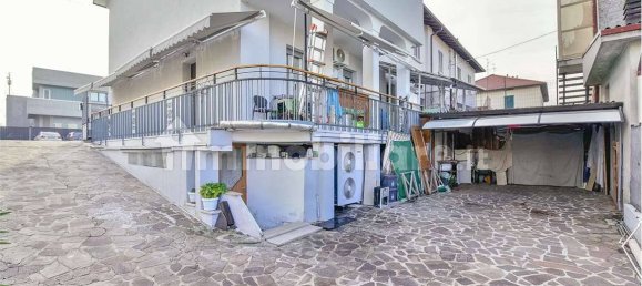 3 غرف نوم منزل في Carugo, Italy رقم 5093 40