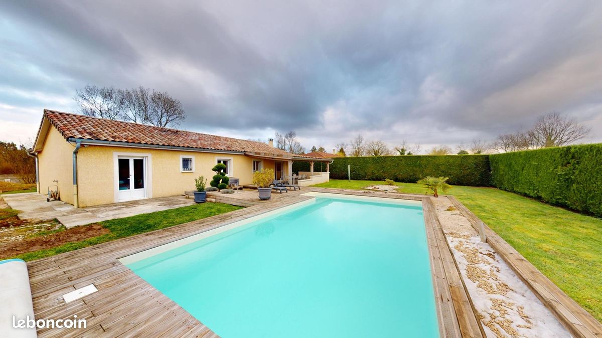 Villa de 4 dormitorios en Pont-de-Vaux, France No. 268587