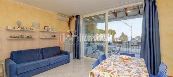 3غرفة شقة في Padenghe sul Garda, Italy رقم 236951 5