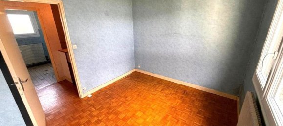 3 bedrooms House in Longueau, France No. 78521 4