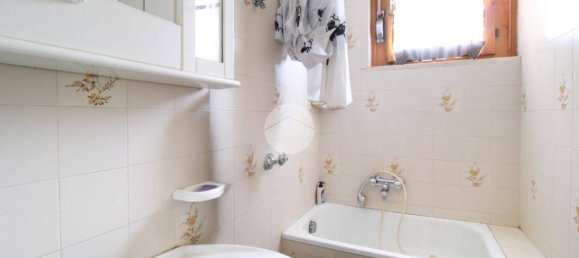 Квартира с 2 спальнями в Пинето, Италия № 99879 12