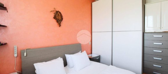 Квартира с 2 спальнями в Пинето, Италия № 99879 7