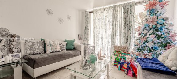 2 Schlafzimmer Gewerbliche Immobilien in Miami, USA, Nr. 614493 3