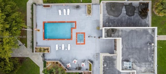 2 Schlafzimmer Gewerbliche Immobilien in Miami, USA, Nr. 614493 28
