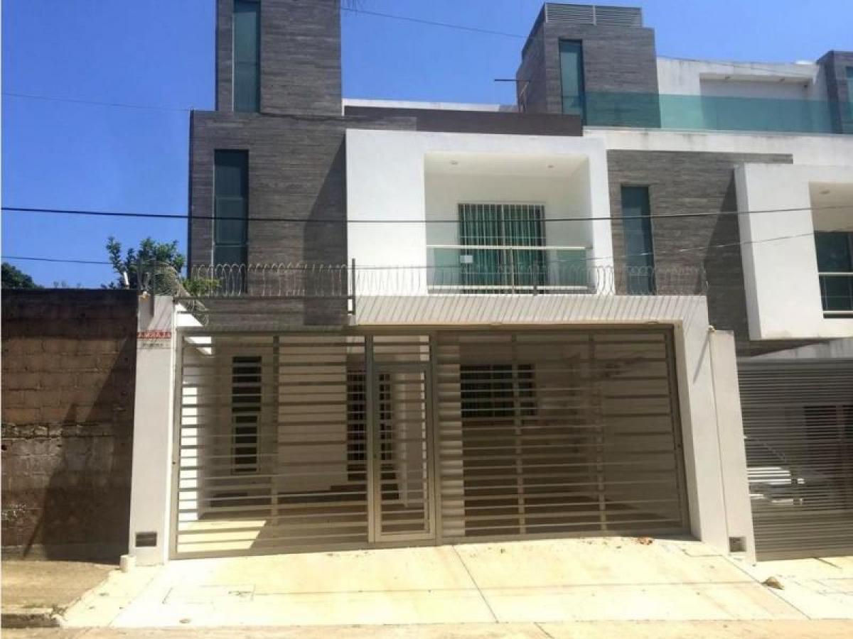 4 bedrooms House in Veracruz, Mexico No. 219714