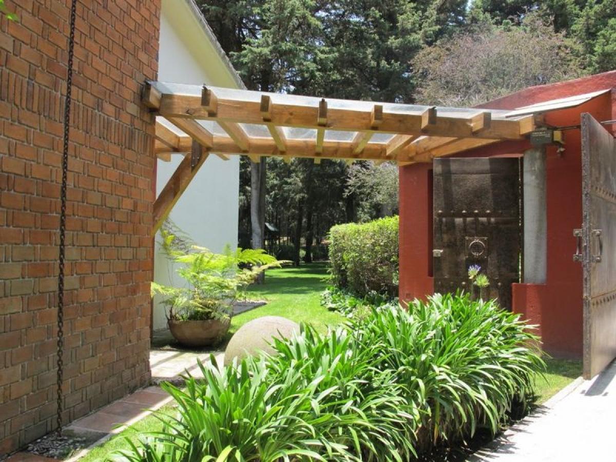 4 dormitorios сasa en venta en Ocoyoacac, Mexico № 212404