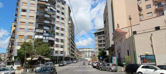 Квартира с 1 спальней в Неаполь, Италия № 170768 3