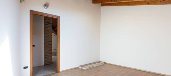 2 bedrooms Apartment in Mariano Comense, Italy No. 311306 19