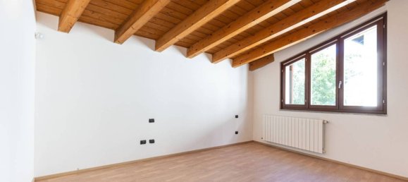 2 bedrooms Apartment in Mariano Comense, Italy No. 311306 14