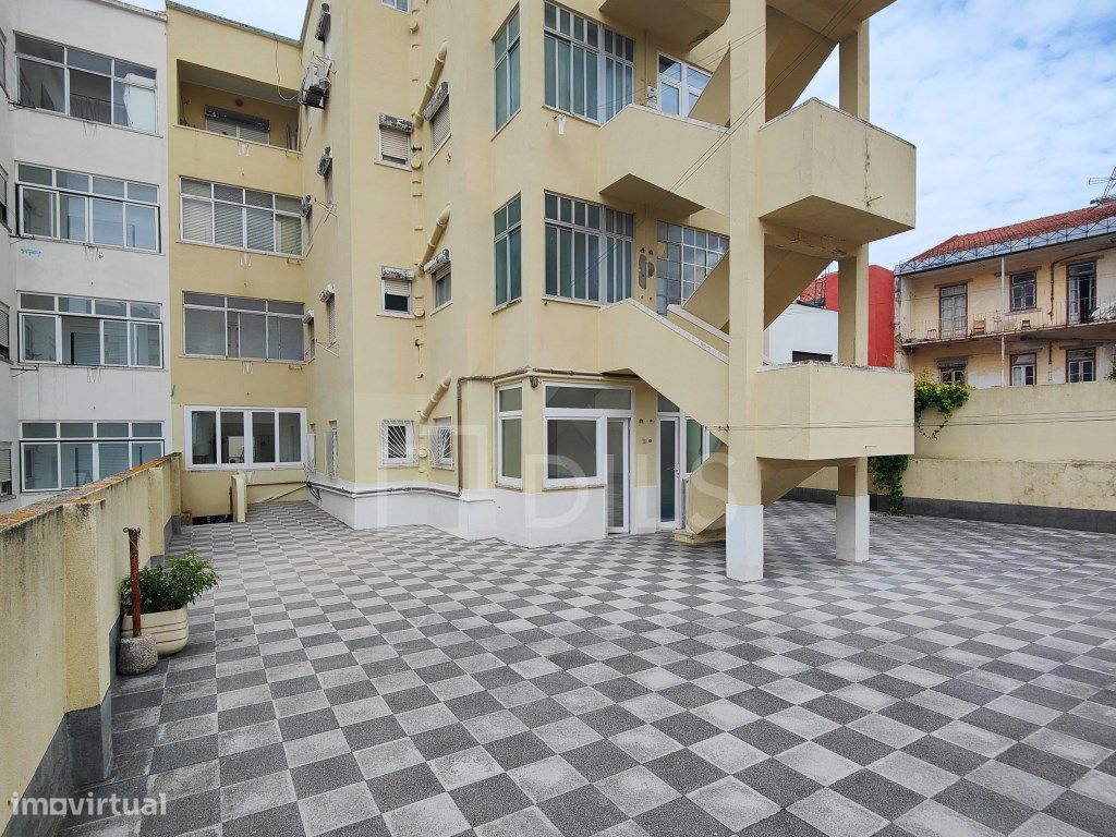 3 Schlafzimmer Wohnung in Lisbon, Portugal, Nr. 298333