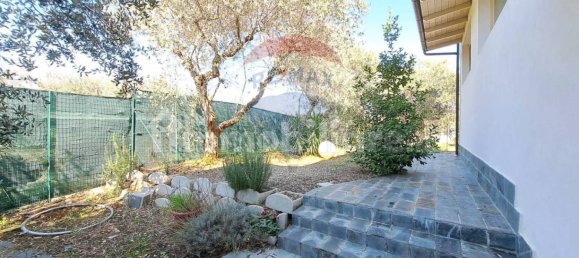 Коммерческая недвижимость с 3 комнатами в Фоссачезия, Италия № 62678 15