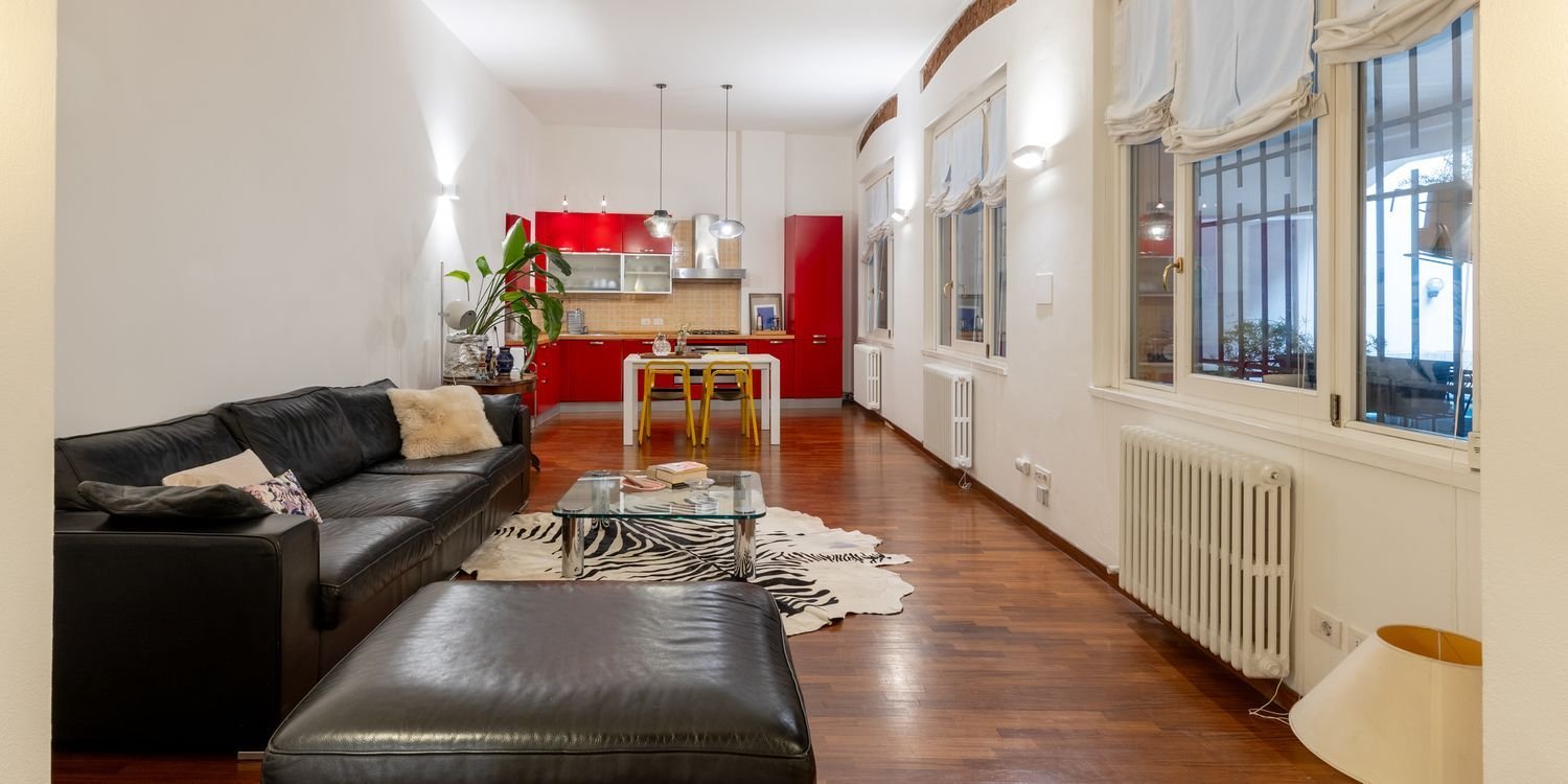 Dúplex de 2 habitaciónes en Milan, Italy No. 245925