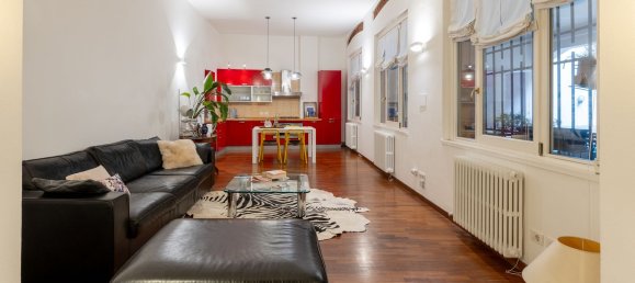 Dúplex de 2 habitaciónes en Milan, Italy No. 245925 2