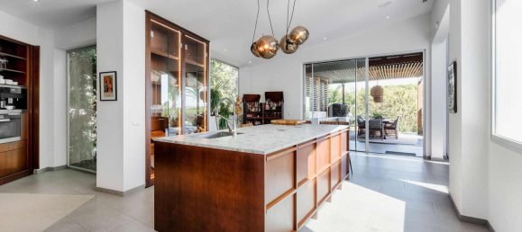 5 Schlafzimmer Villa in Marbella, Spain, Nr. 18999 12