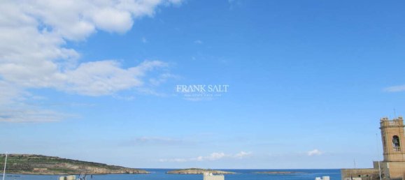 2 bedrooms Penthouse in Saint Paul's Bay, Malta No. 10716 2