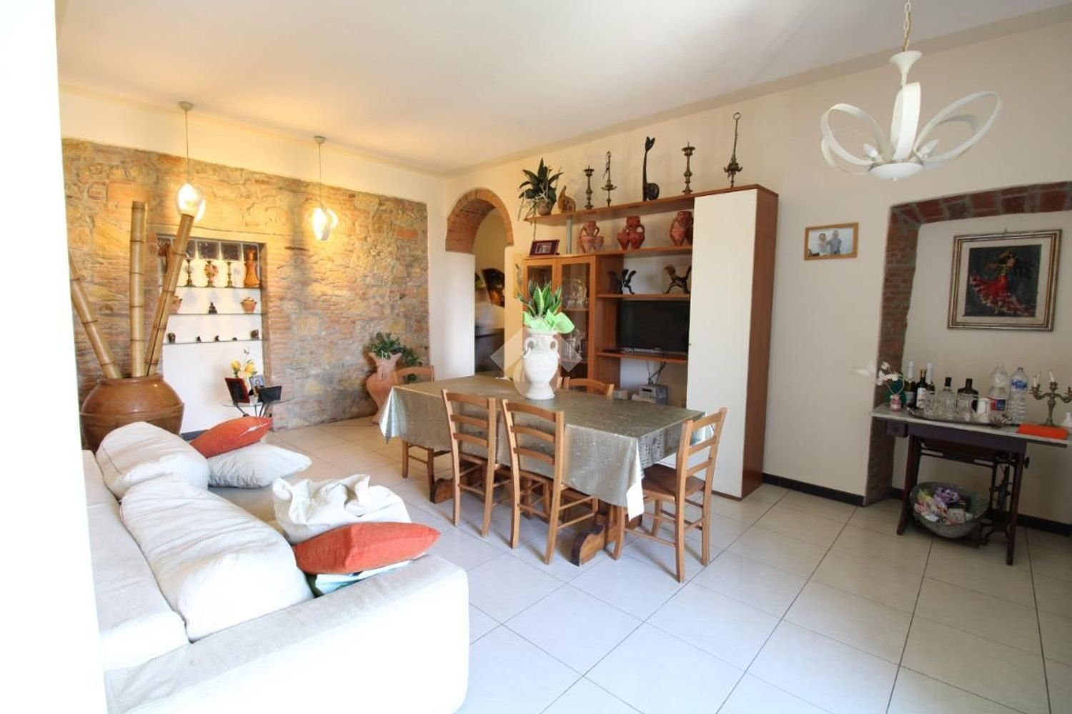 6غرفة منزل في Vecchiano, Italy رقم 281613