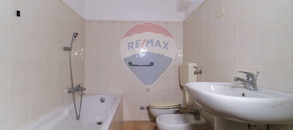 3 rooms Apartment in San Secondo Parmense, Italy No. 283099 14