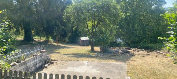  Land in Dusseldorf, Germany No. 24620 2