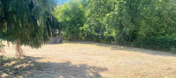  Land in Dusseldorf, Germany No. 24620 3