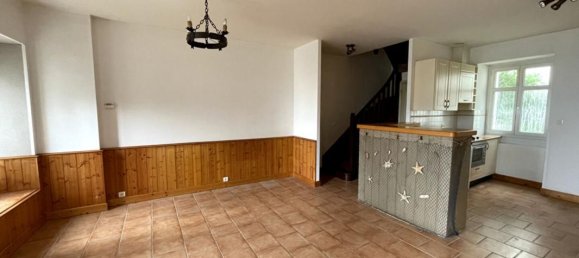 2 Schlafzimmer Haus in Paimboeuf, France, Nr. 99614 5