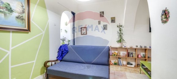 Edificio en Loures, Portugal 987 m² No. 72980 8