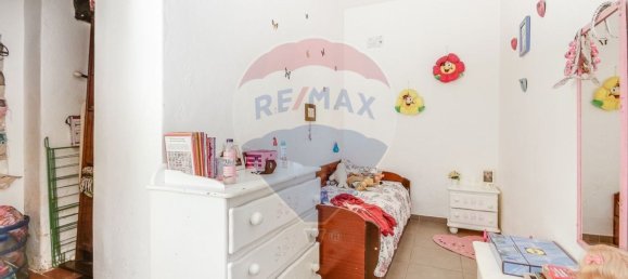 Edificio en Loures, Portugal 987 m² No. 72980 15