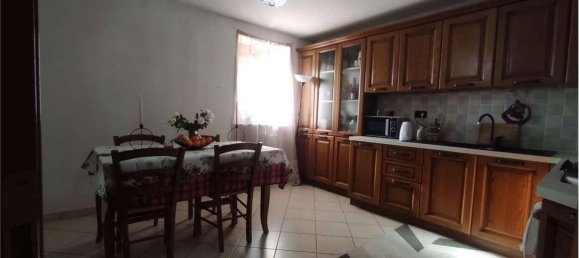 5 rooms House in Urbino, Italy No. 144902 6
