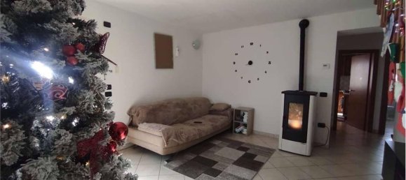 5 rooms House in Urbino, Italy No. 144902 4