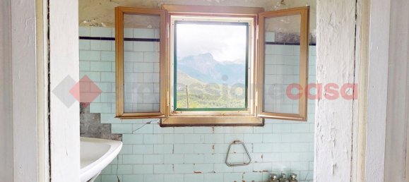 4-salle Maison à Careggine, Italy No. 233098 10