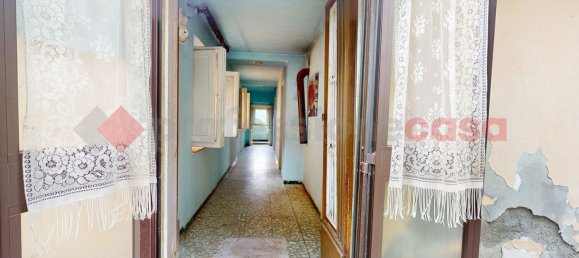 4-salle Maison à Careggine, Italy No. 233098 2