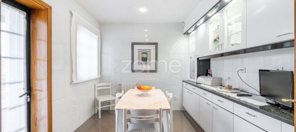 4 غرف نوم منزل في Maia, Portugal رقم 50277 17