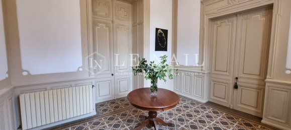 13 bedrooms Castles in Angers, France No. 298083 3