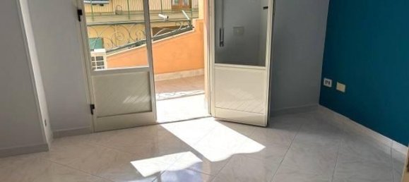 4 rooms Apartment in Santa Flavia, Italy No. 37654 9
