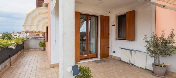 Квартира с 3 спальнями в Вигазьо, Италия № 271018 2