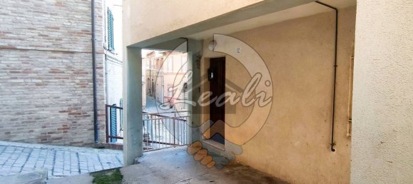 6 rooms House in Montegranaro, Italy No. 86049 4