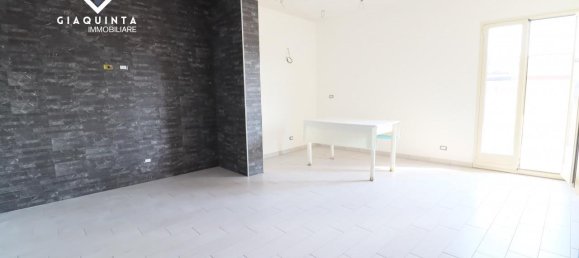 Casa de 4 habitaciónes en Palagonia, Italy No. 238989 16