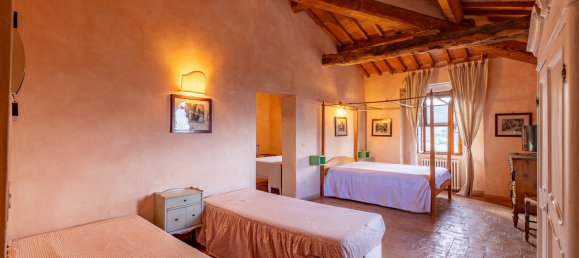 5 bedrooms Villa in Cetona, Italy No. 58740 35