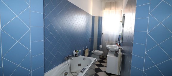 3-salle Appartement à Barlassina, Italy No. 109840 11