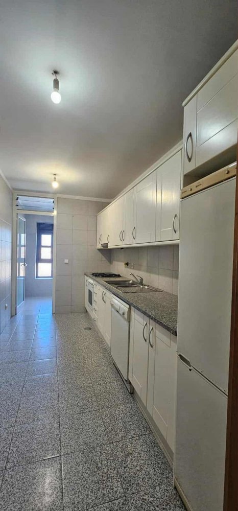 Apartamento de 3 dormitorios en Rio Tinto, Portugal No. 323862