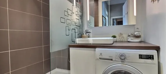 3 bedrooms Apartment in Lyon, France No. 351181 9