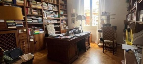 4 bedrooms Apartment in Rome, Italy No. 273973 7