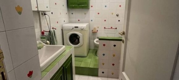 4 bedrooms Apartment in Rome, Italy No. 273973 18