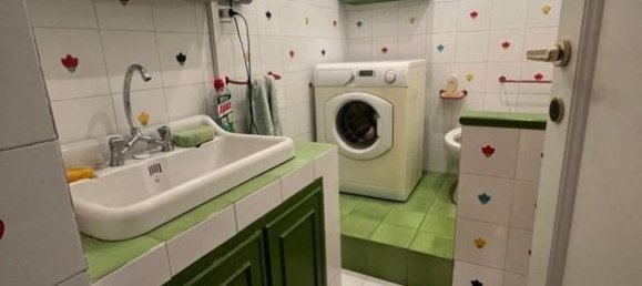 4 bedrooms Apartment in Rome, Italy No. 273973 19